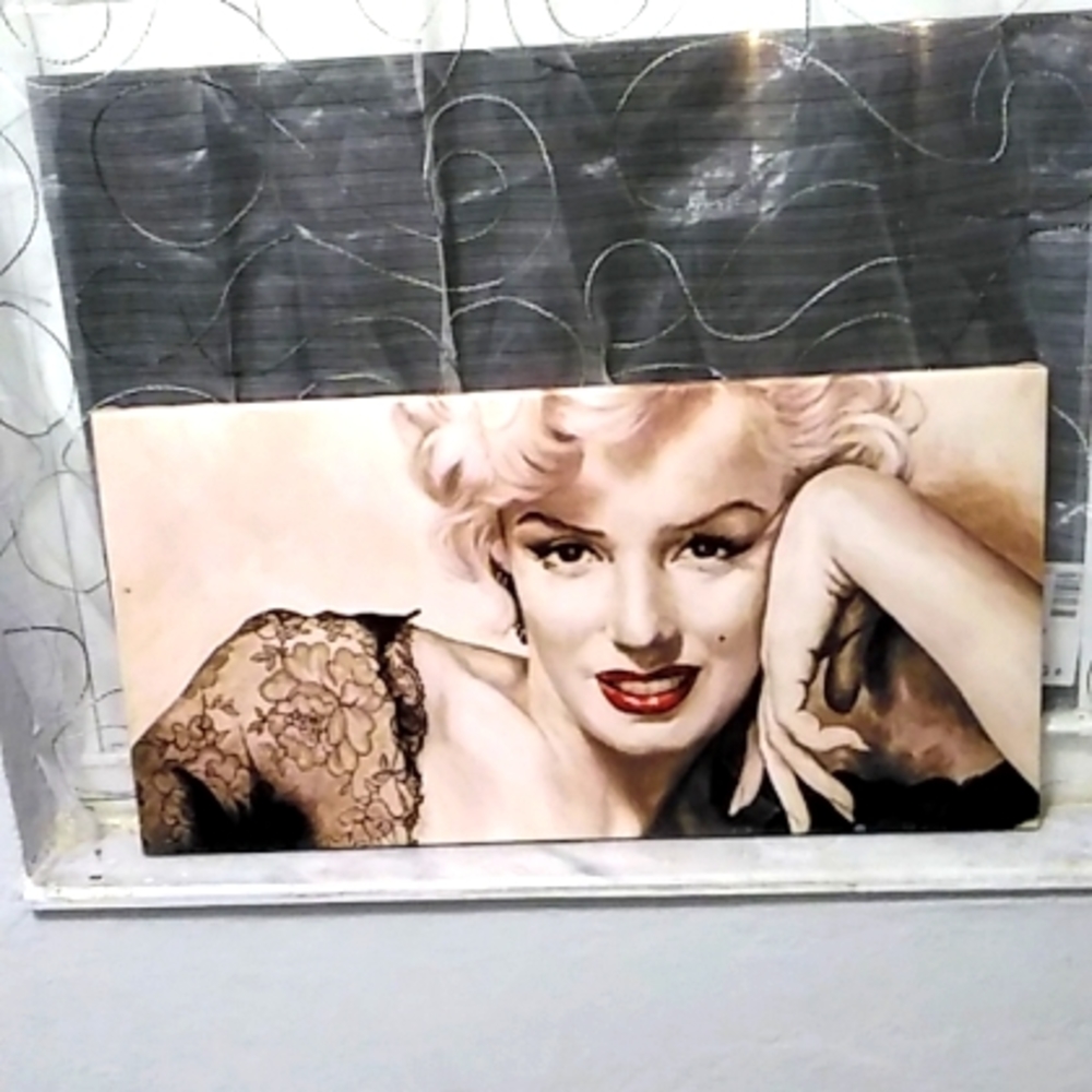 Monroe pic